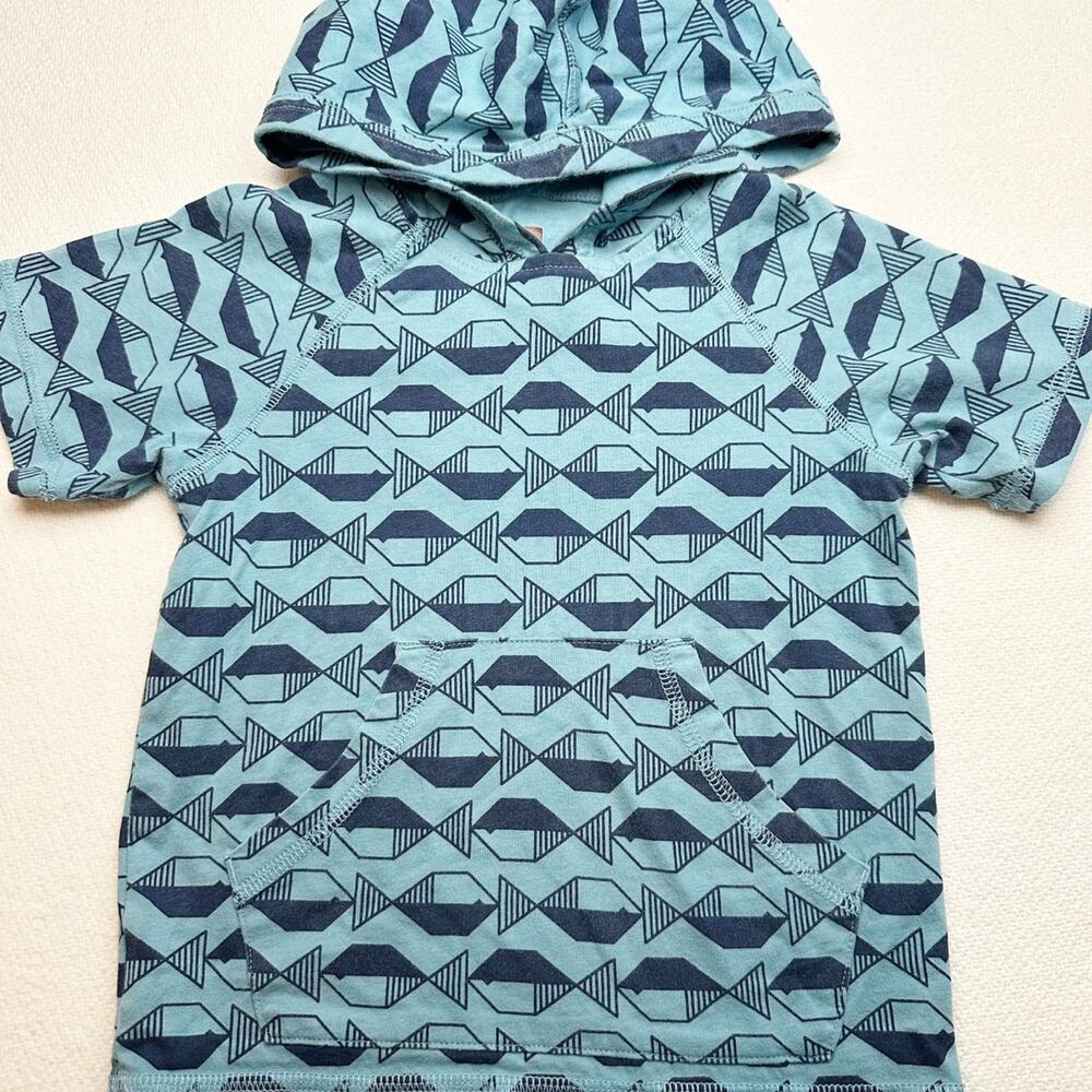 Tea Collection Printed Hoodie Kangaroo Pocket Shirt size XS (2-3)